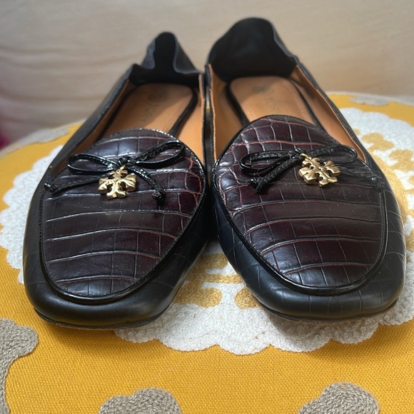 Tory Burch Croc Embossed Charm 5mm Loafer
Mule Shoe Flats Black/Brown Size 8.5 - Picture 8 of 11